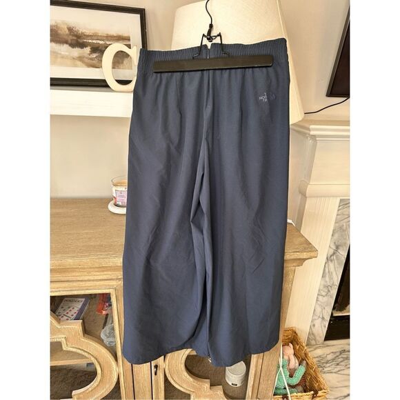 The North Face Pleated Navy Blue Cargo Pants Womens Size 4 - Picture 4 of 8